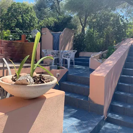 Feriehus Villetta Cala Sinzias *